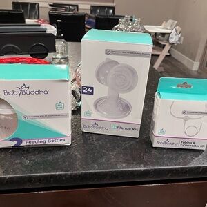 Breast Pump Accessories Set - White